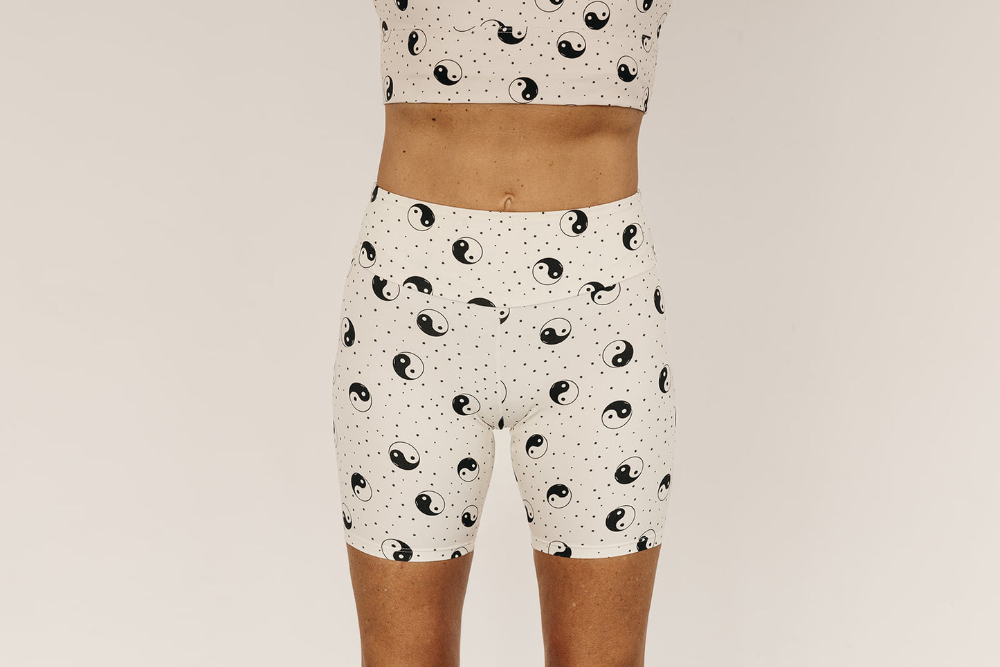 Shorts Cósmica Ying Yan