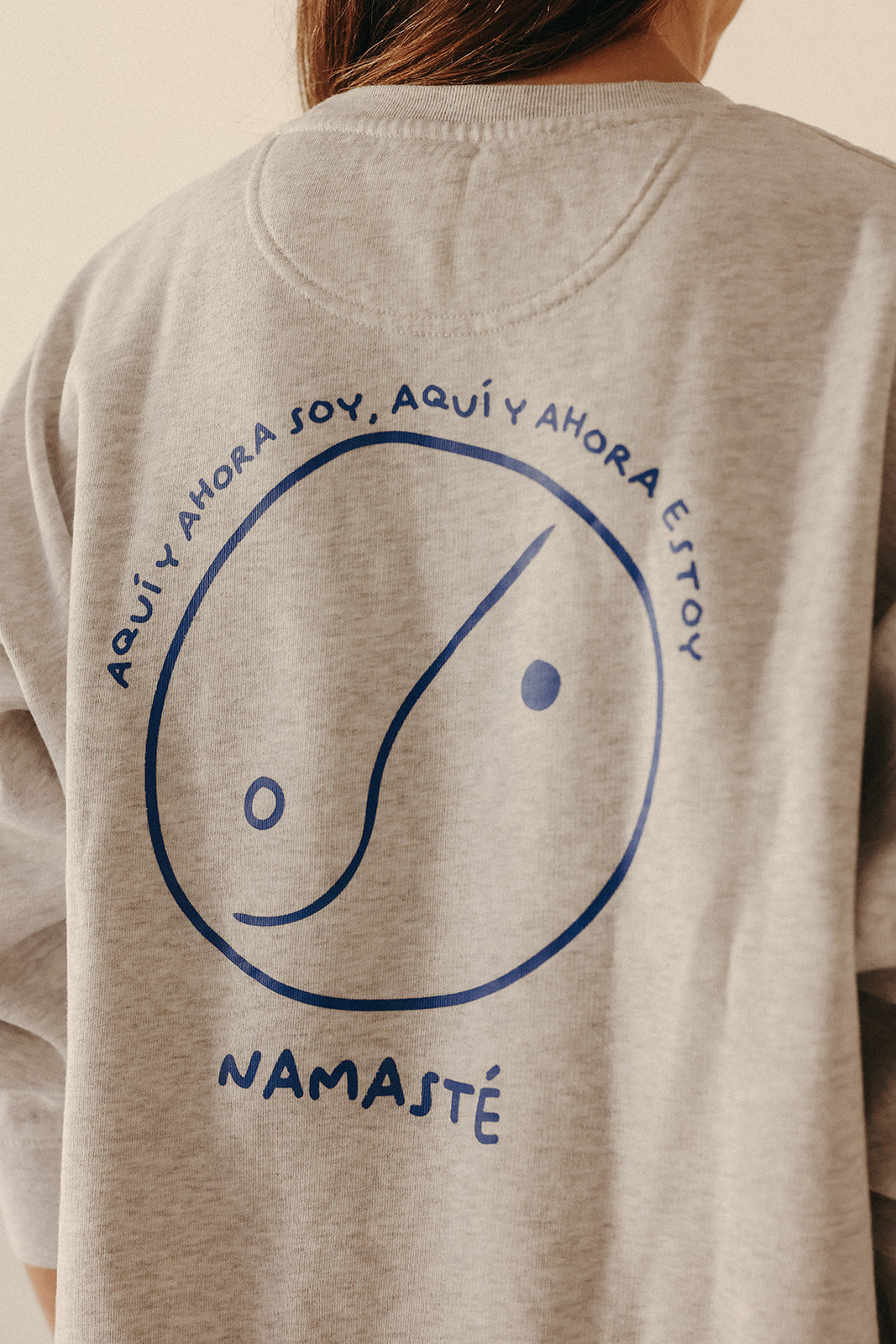 Sudadera Gris Namasté